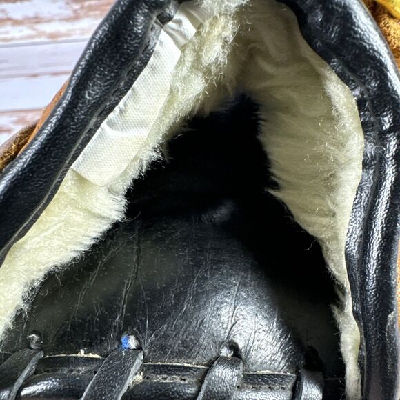 Louisville Slugger LPP1154 Players Pro Series Professional Pattern 11.5 Inches - Picture 5 of 9